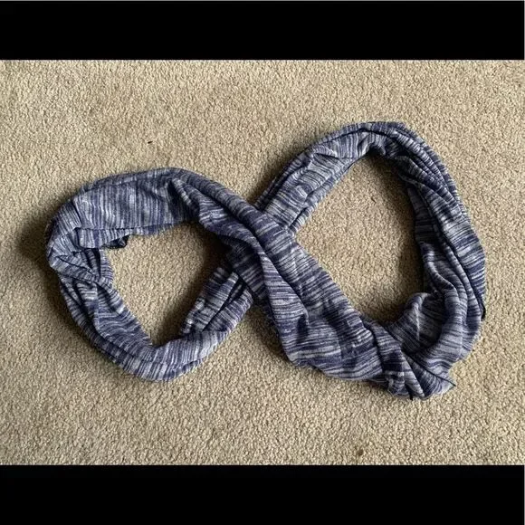 Old Navy Infinity Scarf OSFA - Picture 2 of 4